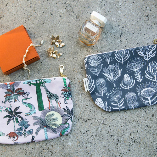 Pouches (Standard) / Animal Kingdom (Pink)