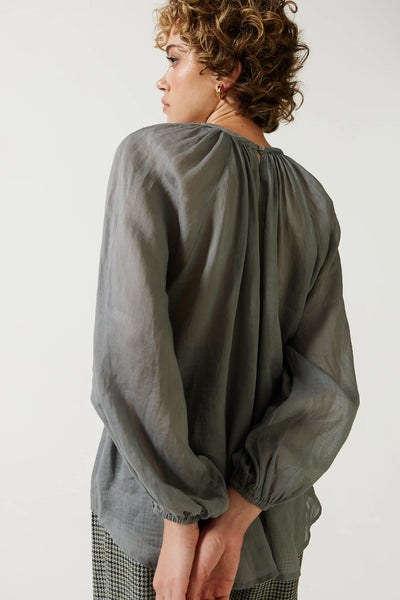 Ren Billow Sleeve Blouse in Gravel