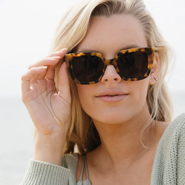 SOEK Harper Honey Tort