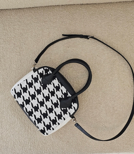 The Postcall | Houndstooth