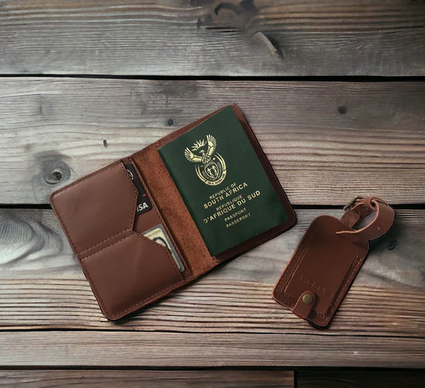 Hudson leather passport holder - Black