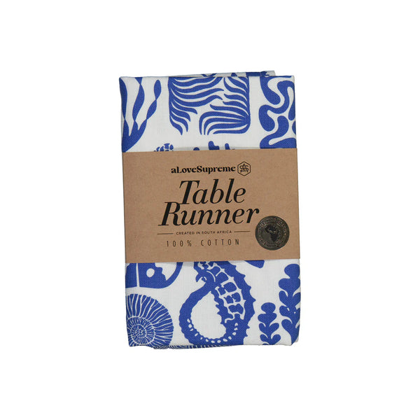 Table Runners (2.5M) / Africa Deep (Blue on White)