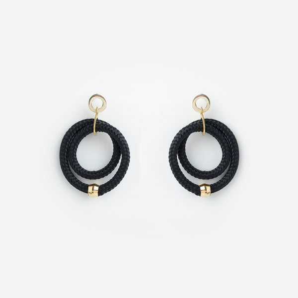 Arista earrings in Black