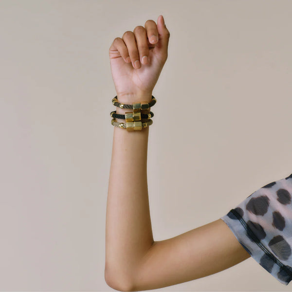Mer bracelet in Black