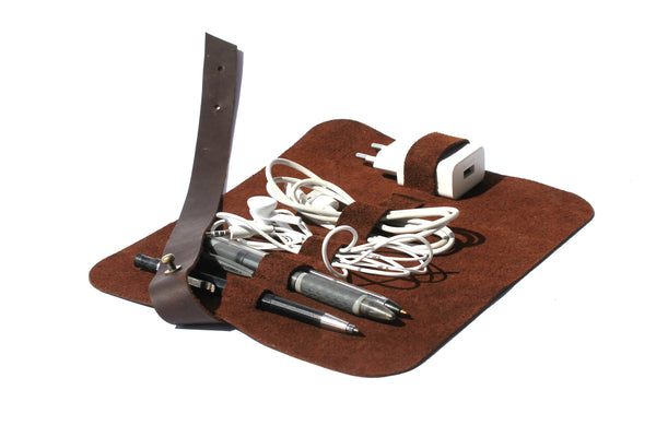 Major John Genuine Leather Cable and Pen Roll-up