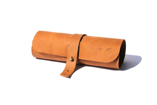 Major John Genuine Leather Cable and Pen Roll-up